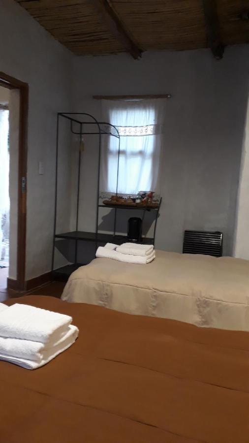 Casa De La Flia. Sanchez Bed & Breakfast Humahuaca Ngoại thất bức ảnh