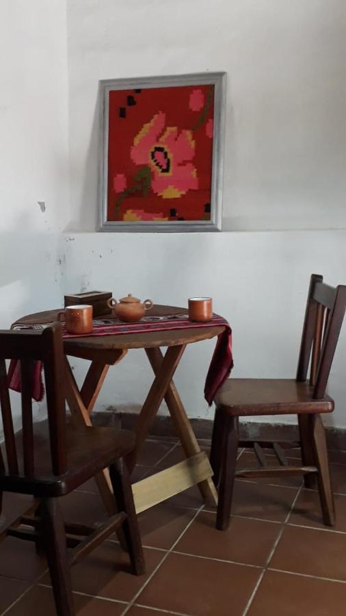 Casa De La Flia. Sanchez Bed & Breakfast Humahuaca Ngoại thất bức ảnh
