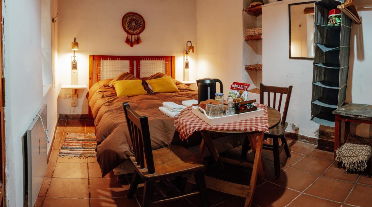 Casa De La Flia. Sanchez Bed & Breakfast Humahuaca Ngoại thất bức ảnh